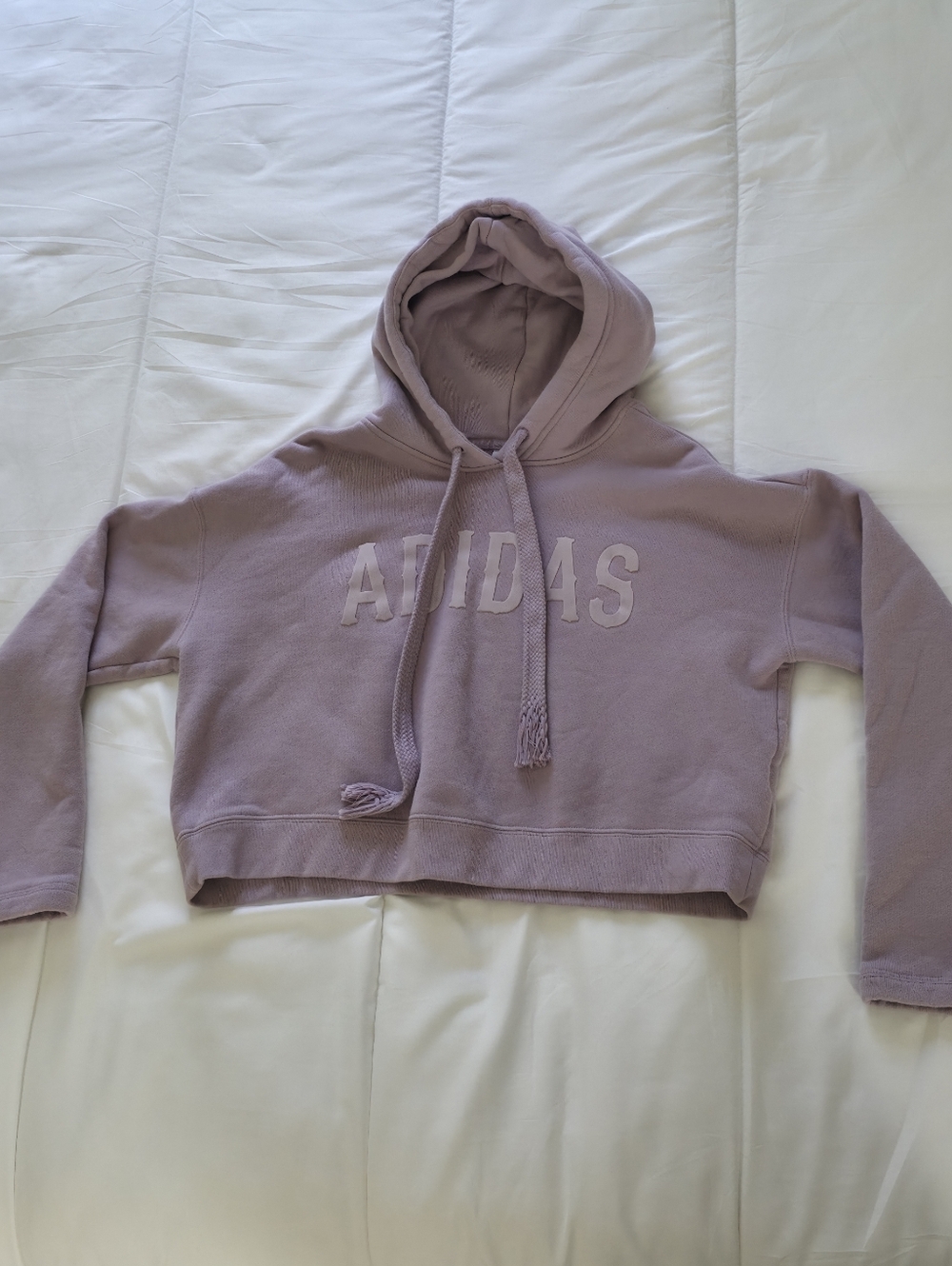 Adidas Women Pullover Cropped Lilac Hoodie Athleisure Sweatshirt Model Off Duty